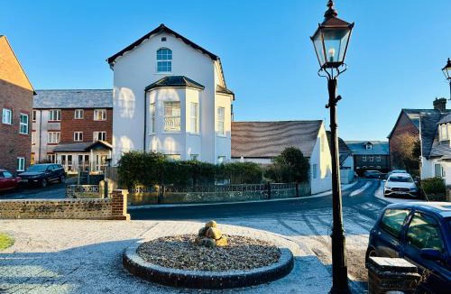 Arundel House | Arden House