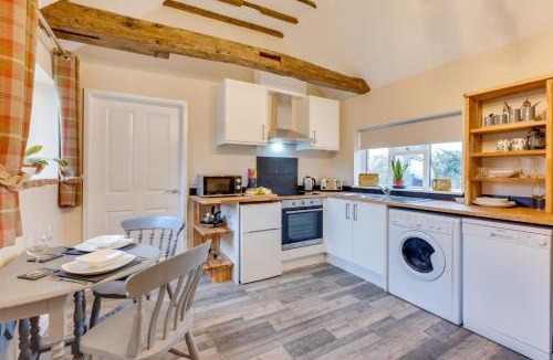 Sudbury House | Ardley Cottages