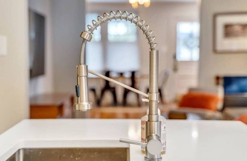 Ardmore House | Ardmore GEM steps away from shopping, dining, etc.