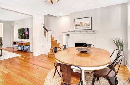 Ardmore House | Ardmore GEM steps away from shopping, dining, etc.