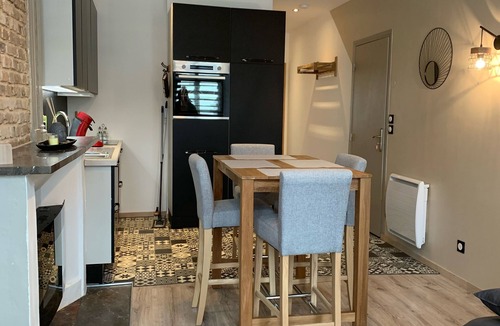 Ardres Apartment | Ardres Superbe f2 Neuf Hyper Centre rez de Jardin
