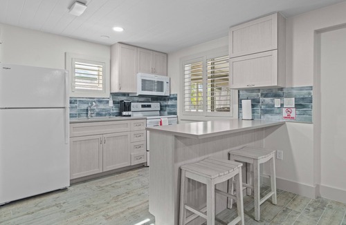 Captiva Cottage | Are you looking for a quaint fishing village in the heart of Captiva Island? - Jensen's Cottage #01