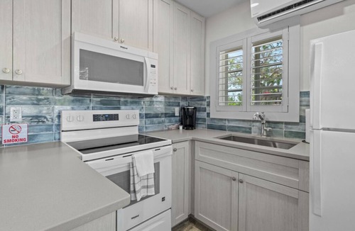Captiva Cottage | Are you looking for a quaint fishing village in the heart of Captiva Island? - Jensen's Cottage #06