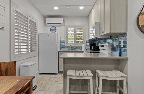 Captiva Cottage | Are you looking for a quaint fishing village in the heart of Captiva Island? - Jensen's Cottage #07