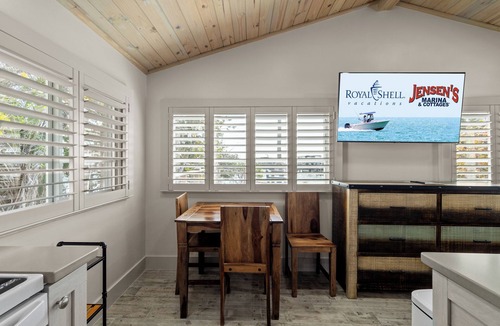Captiva Cottage | Are you looking for a quaint fishing village in the heart of Captiva Island? - Jensen's Cottage #08