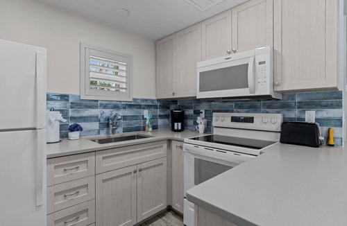Captiva Cottage | Are you looking for a quaint fishing village in the heart of Captiva Island? - Jensen's Cottage #05