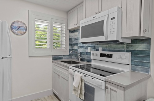 Captiva Cottage | Are you looking for a quaint fishing village in the heart of Captiva Island? - Jensen's Cottage #03