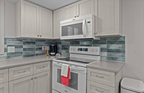 Captiva Cottage | Are you looking for a quaint fishing village in the heart of Captiva Island? - Jensen's Cottage #12
