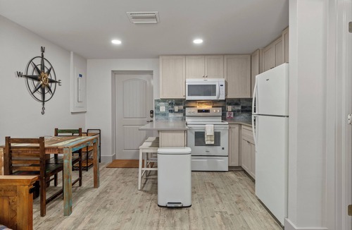 Captiva Cottage | Are you looking for a quaint fishing village in the heart of Captiva Island? - Jensen's Cottage #15