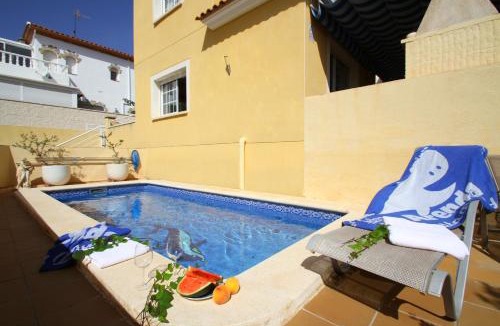 Miami Platja House | ARENDA Villa Tina