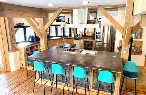 Summersville Hotel | Arete Hostel