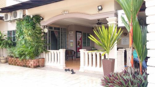 Taman Universiti House | Arfaan Guest House