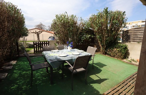 Argeles-sur-Mer Ski Chalet | Argelès-sur-Mer pretty house with terrace and swimming pool