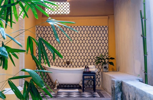 Downtown George Town House | Argus Residence - Carter