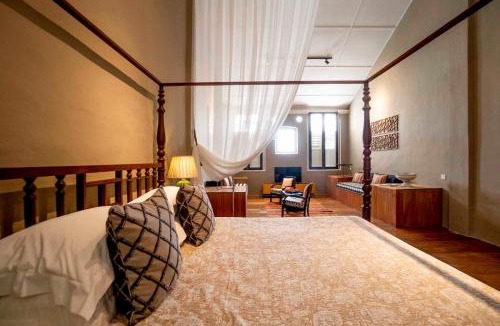 Historic George Town House | Argus Residences