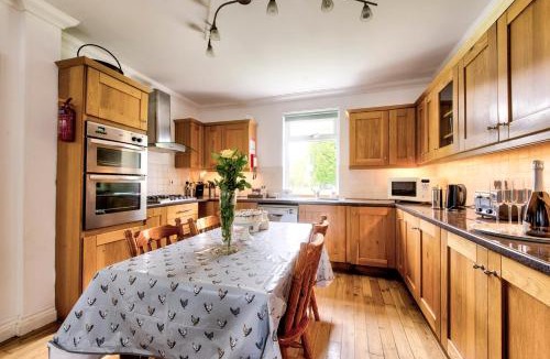Dunoon House | Argyll Farmhouse-Idyllic Setting-Sleeps10
