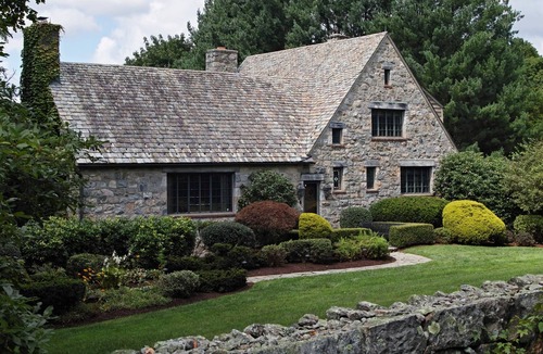 Northwest Harwinton Villa | Argyll House by Boutique