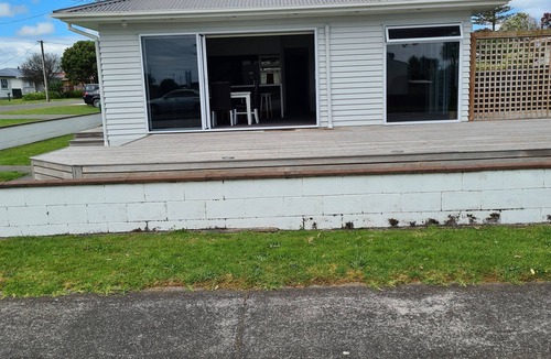 Opunake House | *Argyll Retreat *