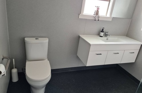 Opunake House | *Argyll Retreat *