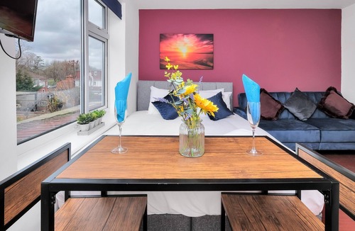 Norwood Green Apartment | Argyll Rooms 3 Self-Contained Studio with En-Suite