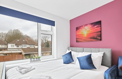 Norwood Green Apartment | Argyll Rooms 3 Self-Contained Studio with En-Suite