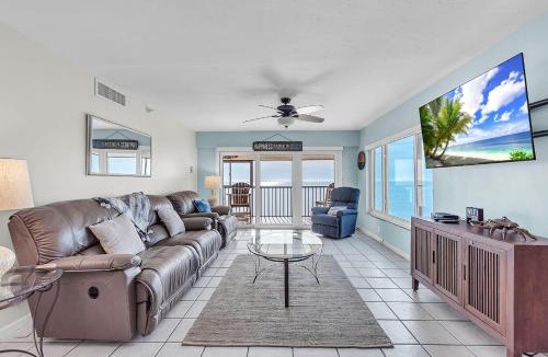 Madeira Beach House | Arie Dam 304