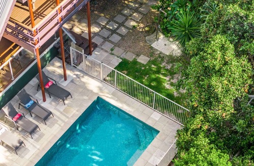 Suffolk Park House | Ariels on the Beach - 4 BR beachfront home w. pool