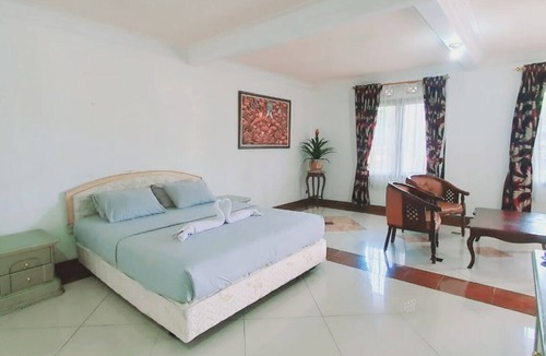 Cisarua Hotel | Aries Biru Hotel & Villa