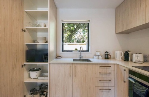 Lower Hutt House | Ariki Delight: 2BR Wellington Sanctuary