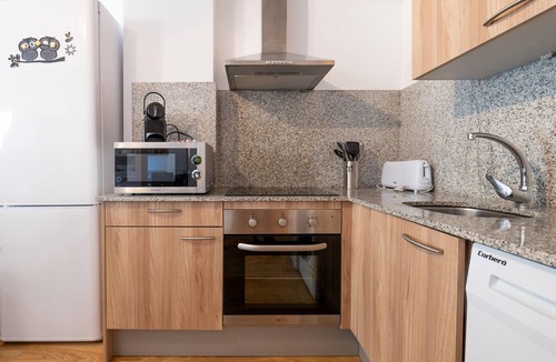 Arinsal Apartment | Arinsal: 6 Pers Apartment, 2 Bedrooms, Parking Included