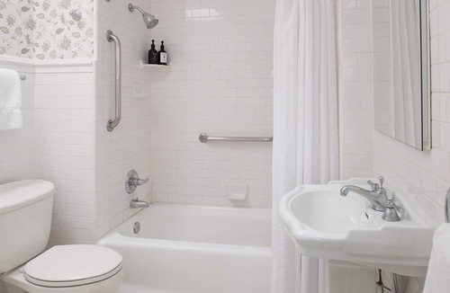 Blenman-Elm Hotel | Arizona Inn