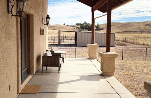 Sonoita House | Arizona wine country getaway - spacious 3 bedroom - 2.5 bath home near wineries