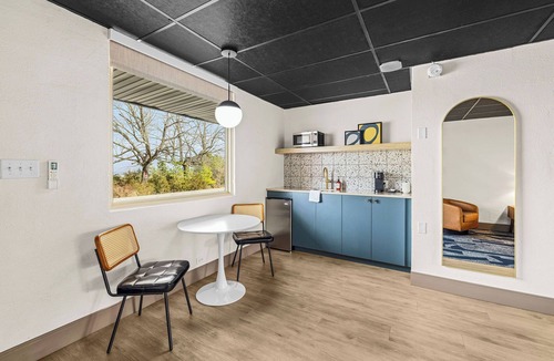 Prairie Creek Hotel | Arka Motel
