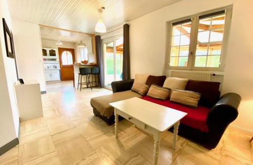 Periers-sur-le-Dan House | Arkas YourHostHelper