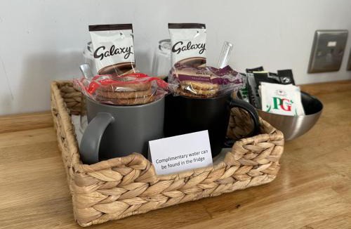 Basingstoke House | Arlan House, Central Basingstoke Hotel