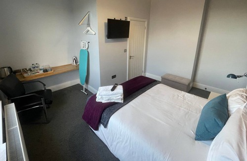 Basingstoke Hotel | Arlan House, Superb Basingstoke Hotel - Room 08