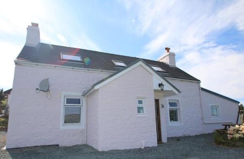 Gruline House | Arle Farmhouse