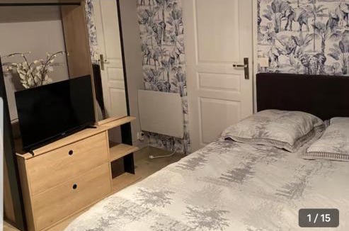 Saint Symphorien le Chateau House | Arlette Guest House
