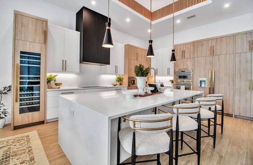 Arlington Park House | Arlington Oasis - Luxury 5 Bed Home, Heated Pool, E-bikes by The Bay & Key Collection