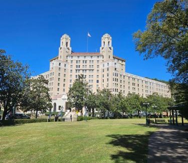 Hot Springs Resort | Arlington Resort Hotel & Spa