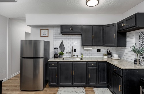 Arlington House | Arlington Retreat Near Stadiums and Six Flags