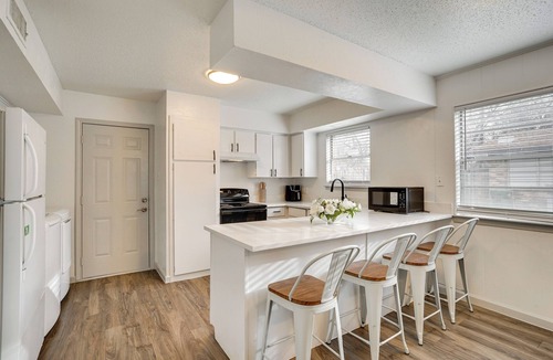 West Arlington House | Arlington Sports & UTA Hub: Private Yard, 2BR/1B