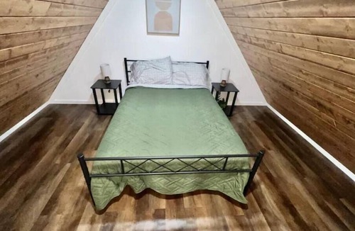 Albertville Cabin | Armadillo Tiny Luxury Cabin Lake