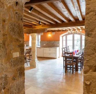 Mont-Saint-Jean House | Armance