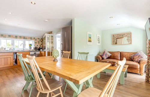 Devoran Cottage | ARMANDO, pet friendly, character holiday cottage in Devoran, Cornwall