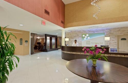Town of Orangetown Hotel | Armoni Inn & Suites