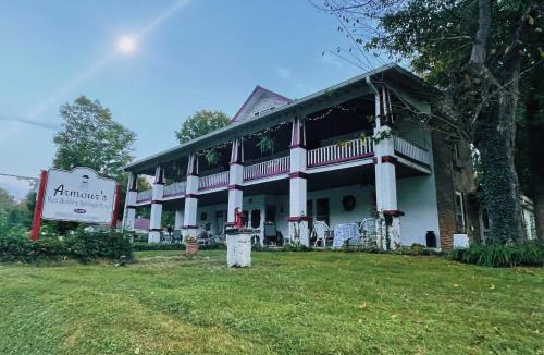Red Boiling Springs Hotel | Armour's Hotel & Spa