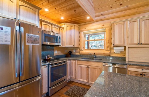 Windcliff Estates House | Armstrong Log Cabin Vacation Home at Windcliff