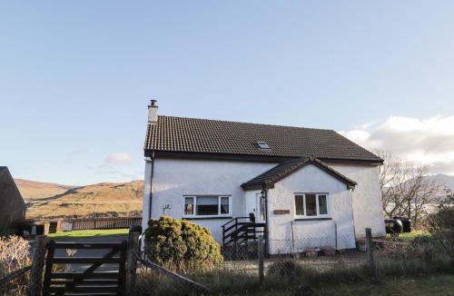 Beinn Orasaigh House | Arnaval