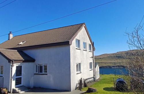 Beinn Orasaigh House | Arnaval